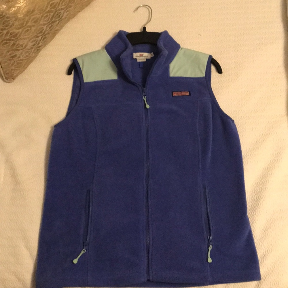 Vineyard vines fleece vest
